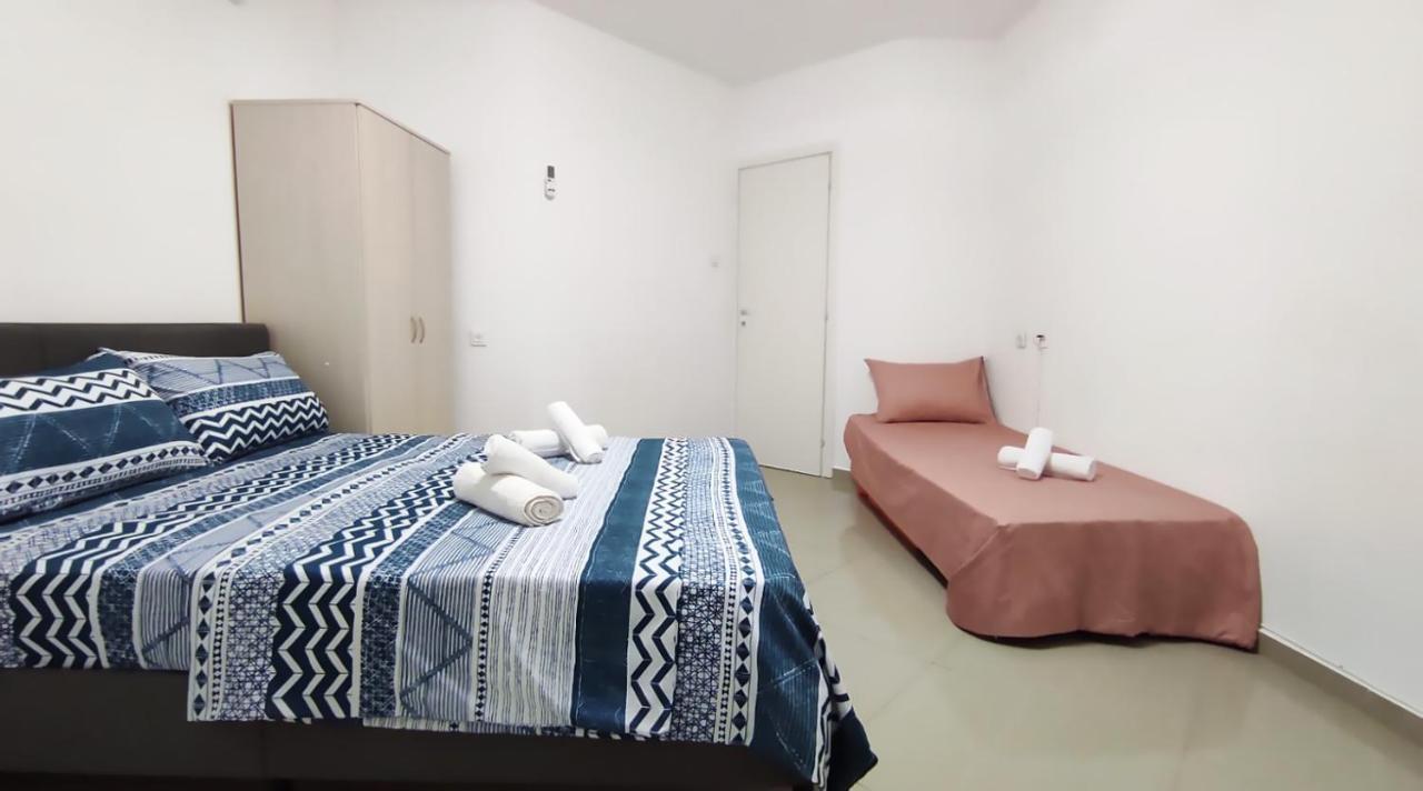 Guest House "Villa Klara Eilat" Heated Pool And Sauna All Year Round Экстерьер фото