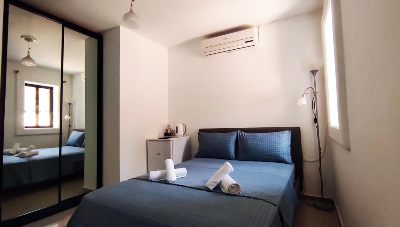 Guest House "Villa Klara Eilat" Heated Pool And Sauna All Year Round Экстерьер фото