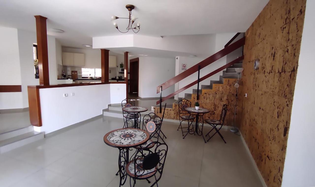 Guest House "Villa Klara Eilat" Heated Pool And Sauna All Year Round Экстерьер фото