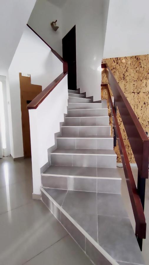 Guest House "Villa Klara Eilat" Heated Pool And Sauna All Year Round Экстерьер фото