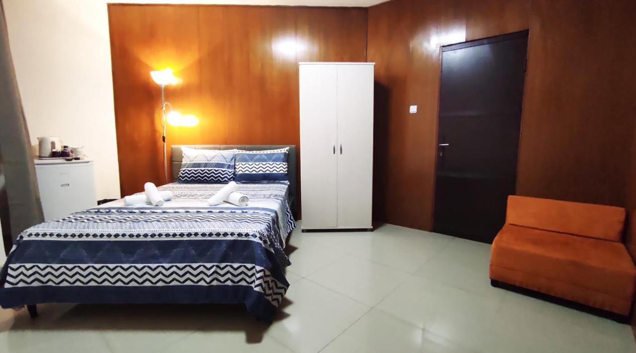 Guest House "Villa Klara Eilat" Heated Pool And Sauna All Year Round Экстерьер фото