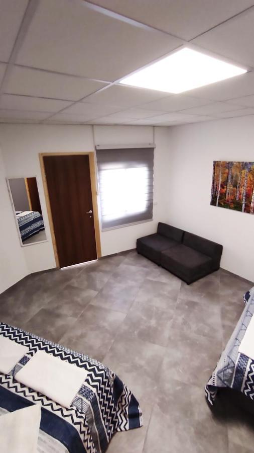 Guest House "Villa Klara Eilat" Heated Pool And Sauna All Year Round Экстерьер фото