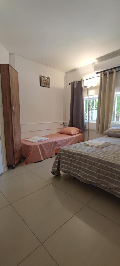 Guest House "Villa Klara Eilat" Heated Pool And Sauna All Year Round Экстерьер фото