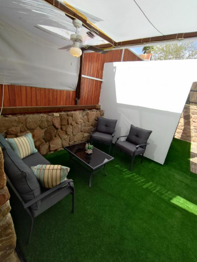 Guest House "Villa Klara Eilat" Heated Pool And Sauna All Year Round Экстерьер фото